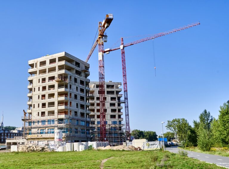 Prague,,Czechia,,August,29,,2022:,Shells,Of,High-rise,Buildings,To