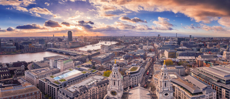 Panoramic,Skyline,View,Of,South,And,West,London,At,Sunset