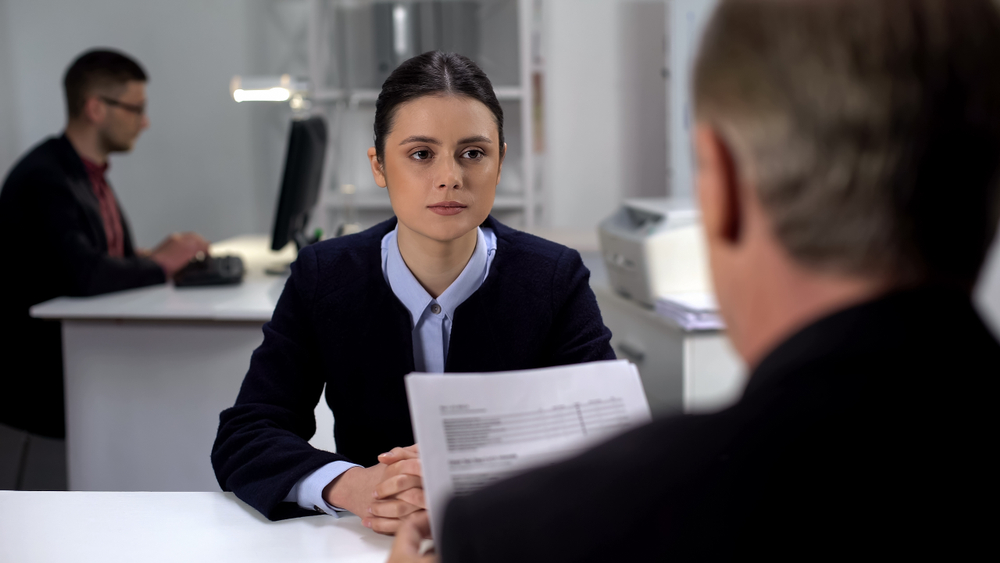 Boss,Checking,Female,Employee,Work,Results,,Probationary,Period,At,Workplace
