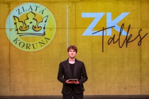 ceny-zlate-koruny-2025-byly-udeleny-vyhlasovani-predchazela-diskuze-o-financnim-vzdelavani-v-dobe-ai-a-novy-koncept-zk-talks