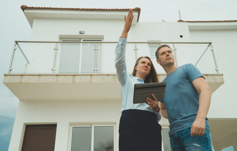 Real,Estate,Agent,Shows,The,Development,To,His,Client.