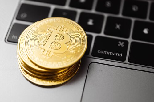 unosy-s-cilem-ziskat-bitcoiny-kdyz-se-krypto-stava-smrtelnou-hrozbou