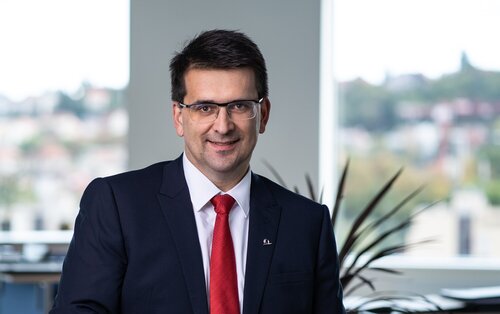 cap-insurance-talk-u-mikrofonu-martin-rotkovsky