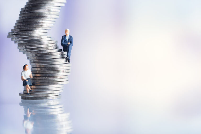 Miniature,People:,Elderly,People,Sitting,On,Coins,Stack.,Social,Security