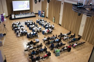 praxi-se-uci-nejlepe-a-plati-to-i-pro-financni-gramotnost-soutez-odhalila-co-opravdu-funguje-ve-vyuce-pro-mlade