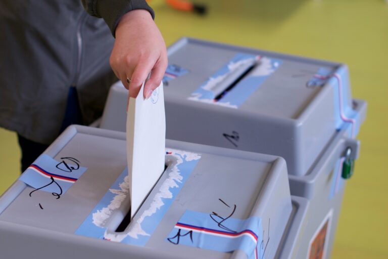 Prague,Czech,Republic,October,21,,2017,Voting,At,Parliament,Elections