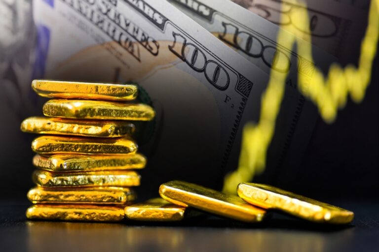 Gold,Bars,And,Us,Dollar,Bill,Banknotes,Background.,Online,Concept
