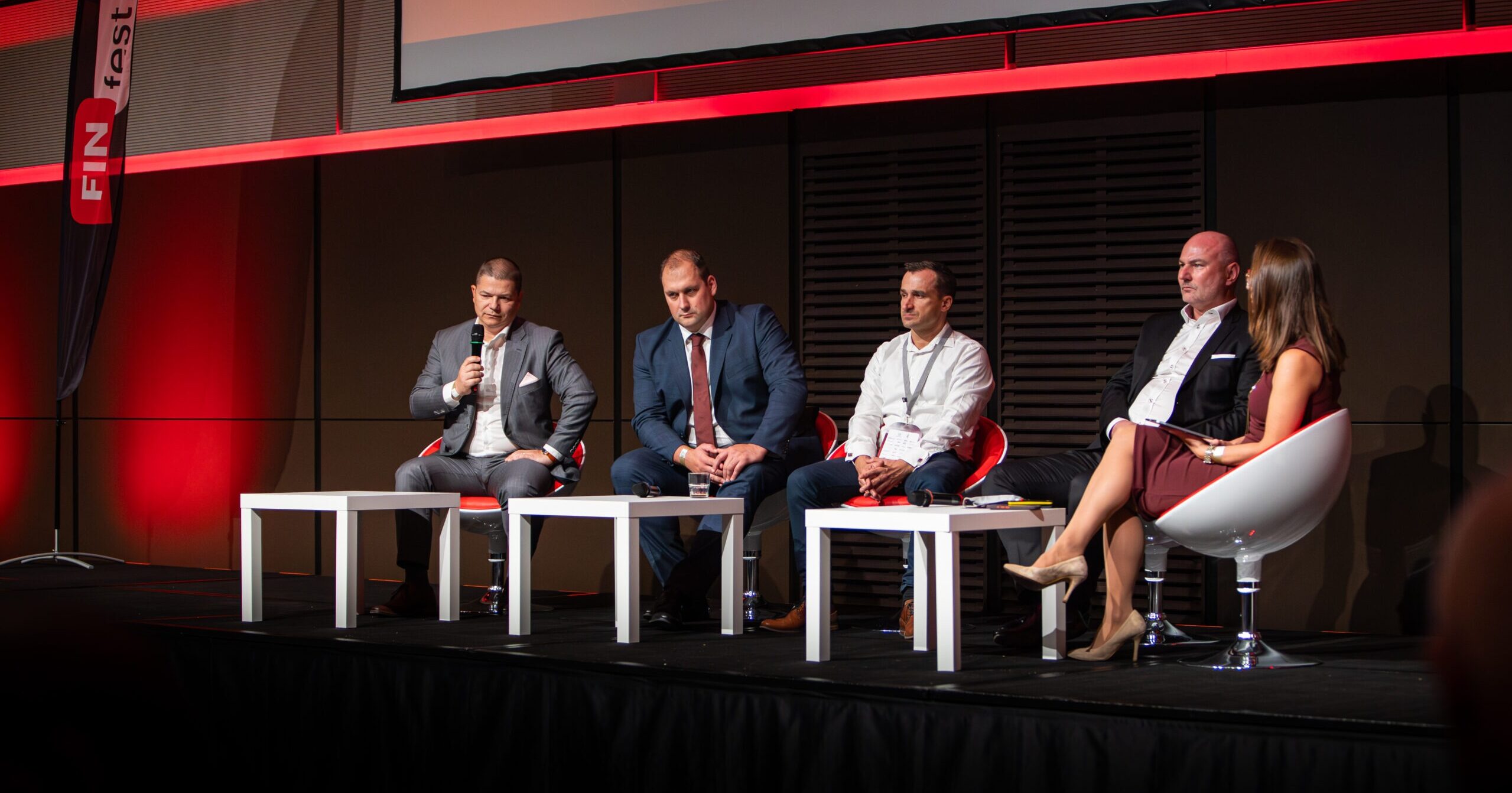 lesk-a-bida-investicniho-trhu-toxicke-investice-v-rukou-zprostredkovatelu