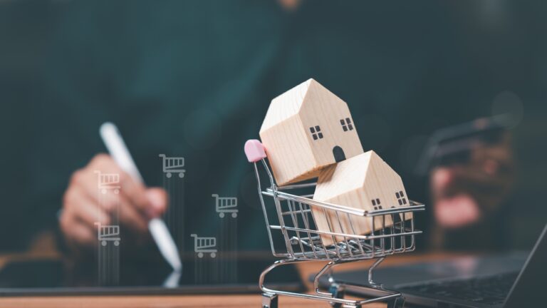 Navigating,The,Housing,Market,,A,Business-minded,Individual,Makes,Strategic,Investments,