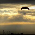 video-letoun-poskodil-paraglidistce-padak-zazracne-prezila