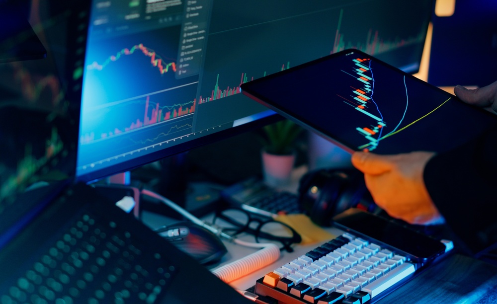 Cryptocurrency,Exchange,Growth,Charts,Bullish,Trading,Dashboard.,Investor,Workspace,Digital