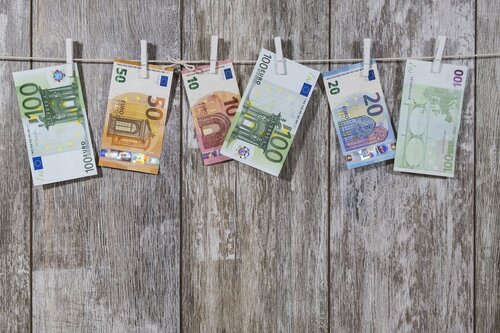 celkove-globalni-pojistne-loni-prekrocilo-6-9-bilionu-eur