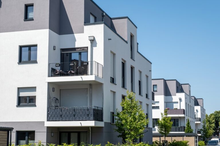 Modern,Multifamily,Residential,Buildings,Seen,In,Germany