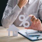 Hand,Holds,Large,Percent,Symbol,Calculating,Home,Property,Real,Estate